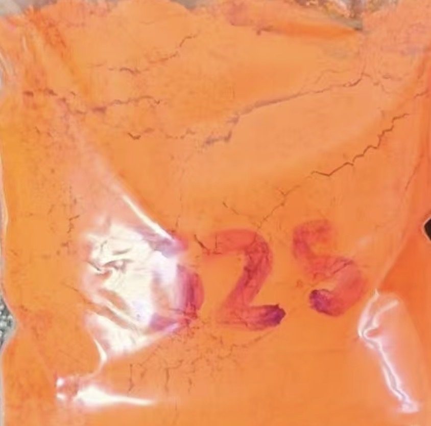 Red lead oxide in bags